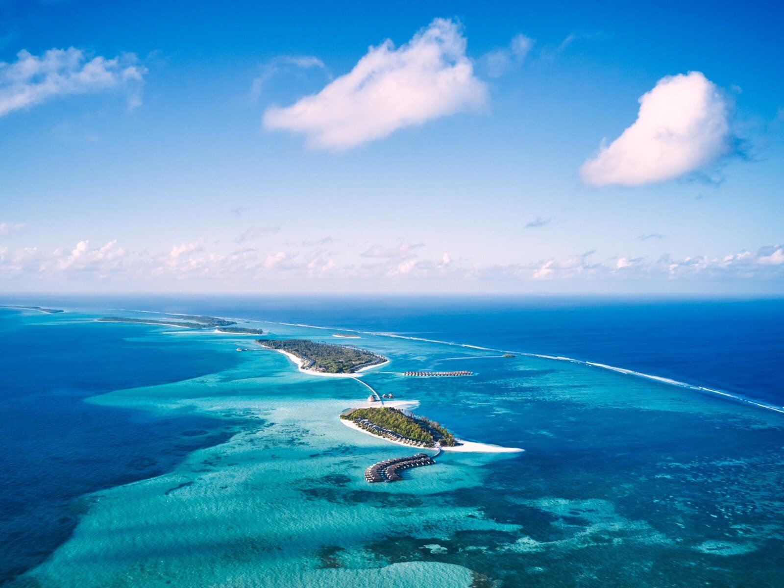 Jawakara Islands Maldives aus der Luft mit Mabin und Dheru
